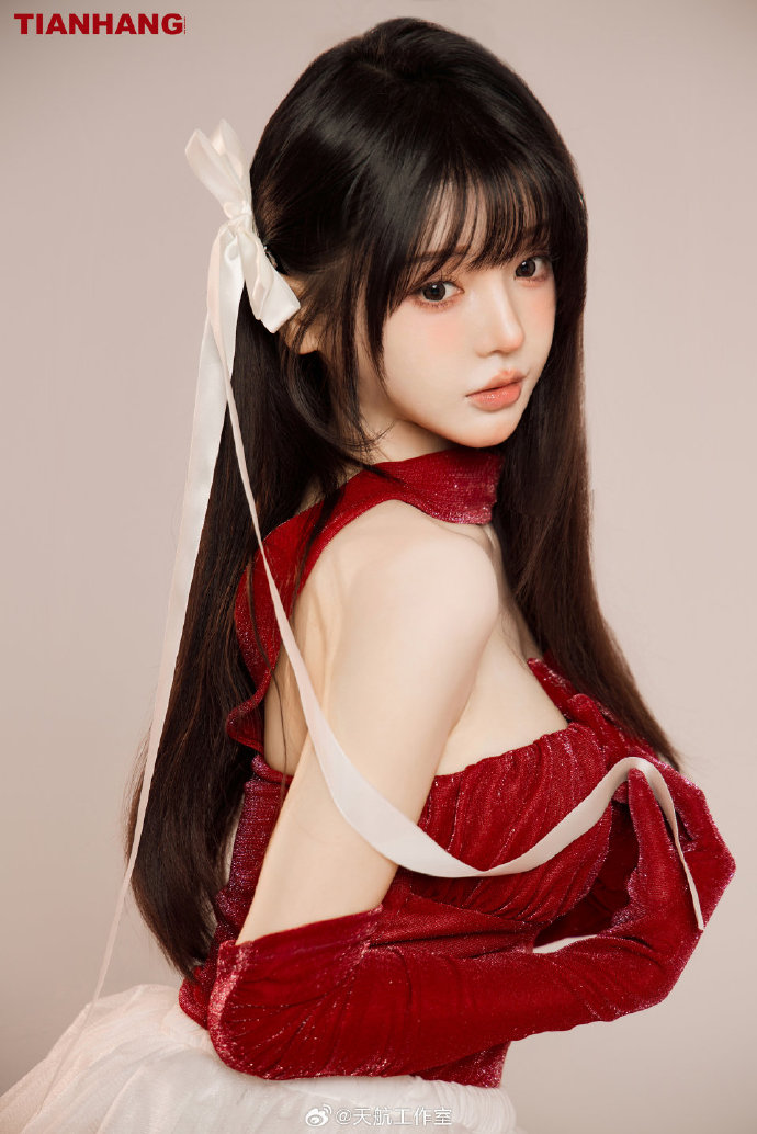 药屋少女的呢喃 封面